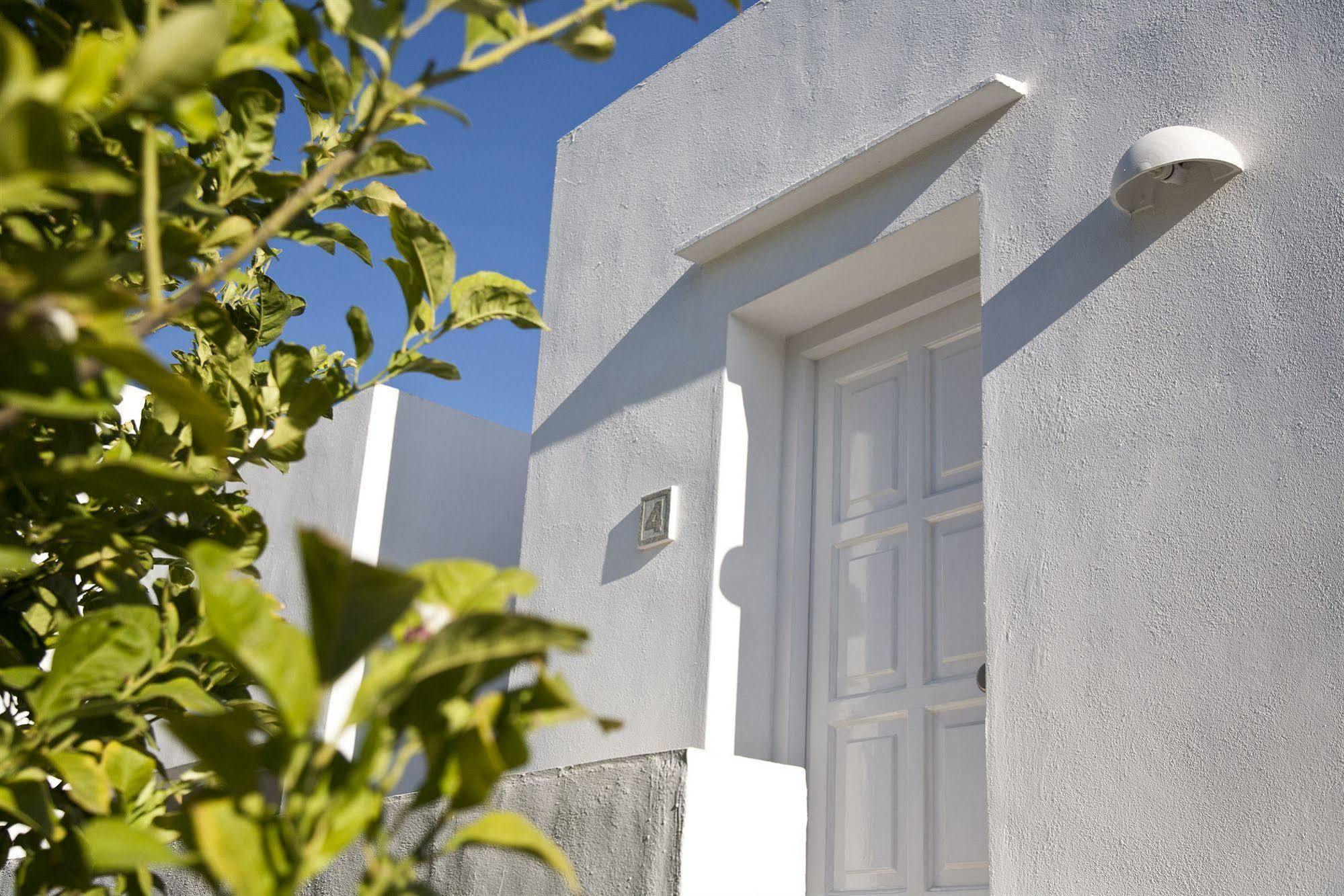 Smaragdi Hotel Artemonas Exterior photo